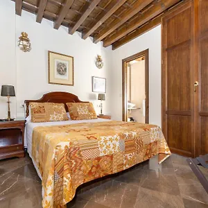 apartamentos-en-pleno-centro-aljibe-rodrigo-del-campo-1a.es-andalucia.com/